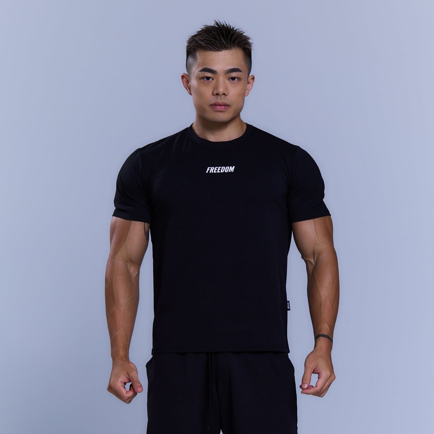 Essential Muscle Fit 運動 T-shirt｜黑色