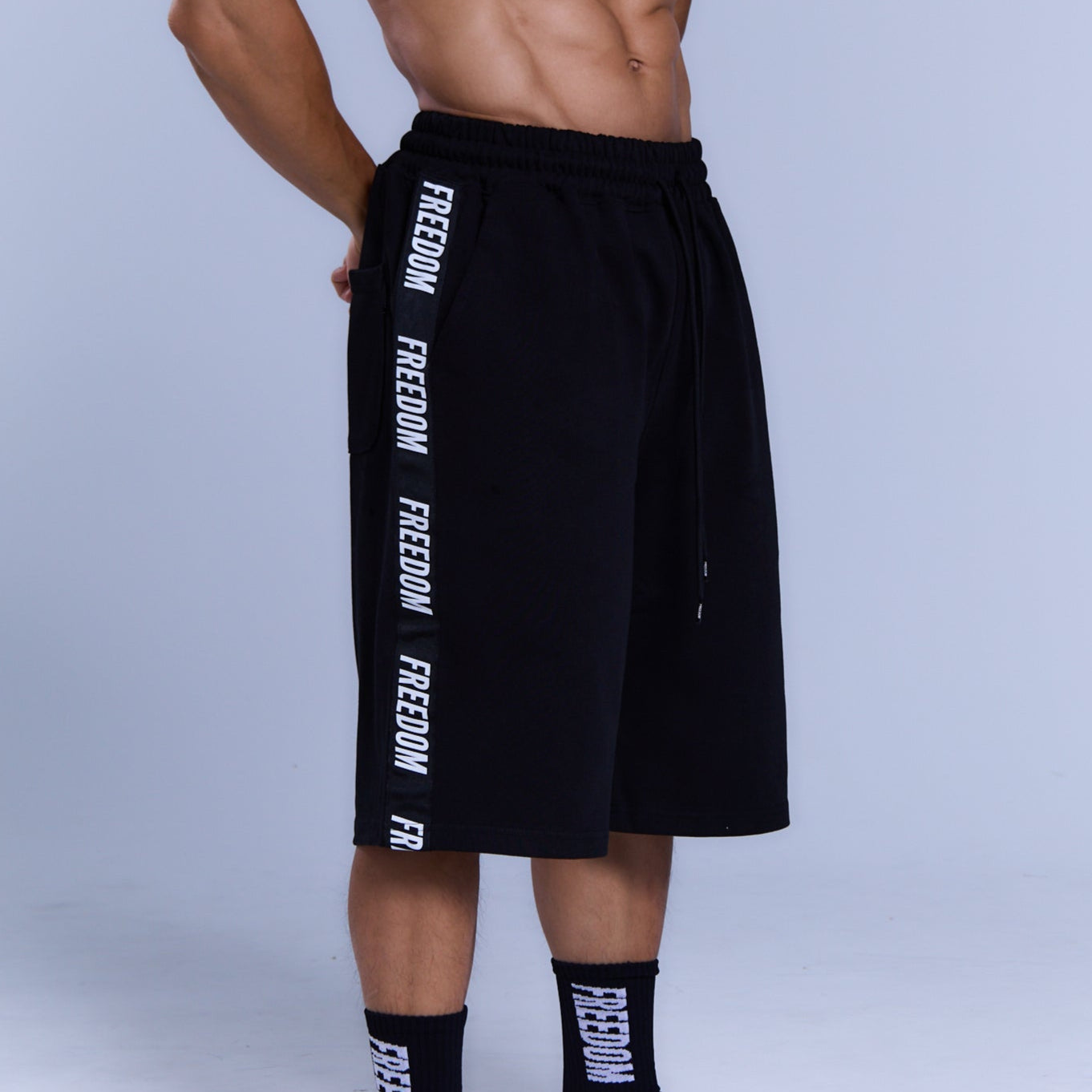 FREEDOM TAPE LOGO 純棉七分短褲｜黑色