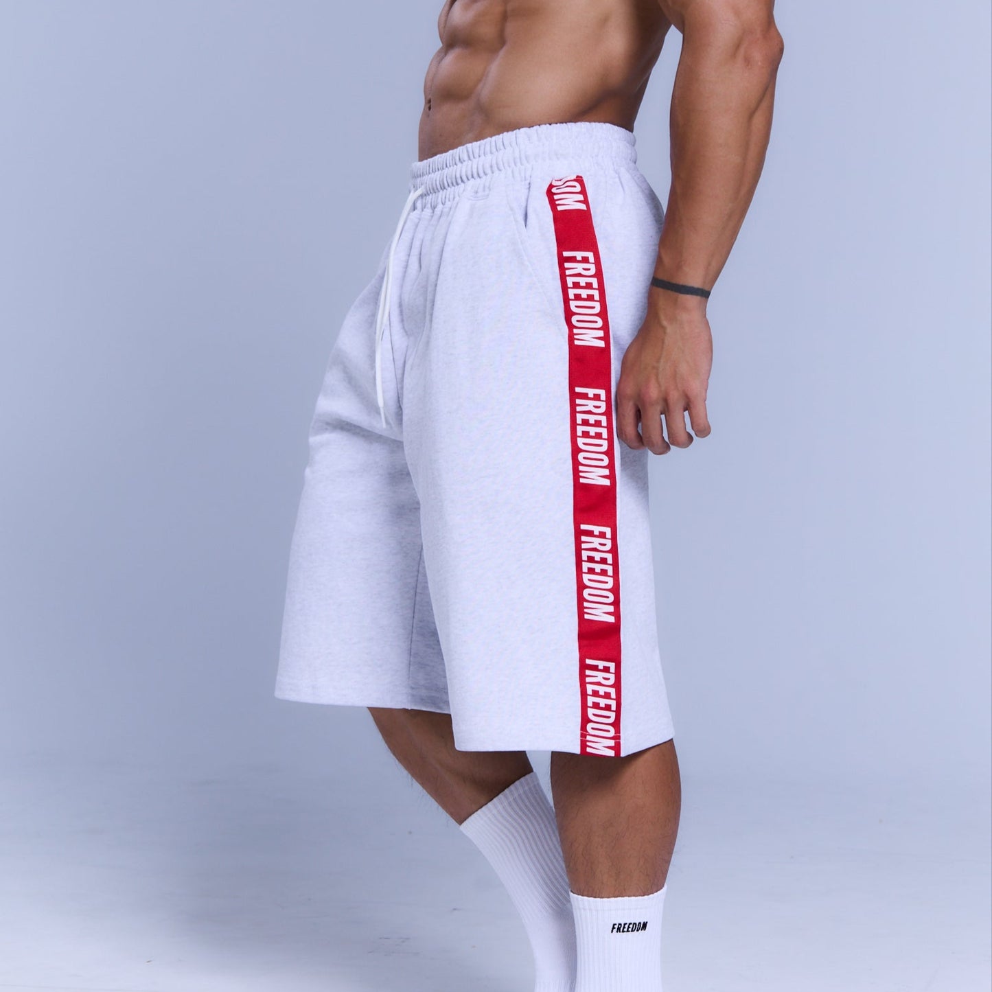 FREEDOM TAPE LOGO 純棉七分短褲｜白色紅邊