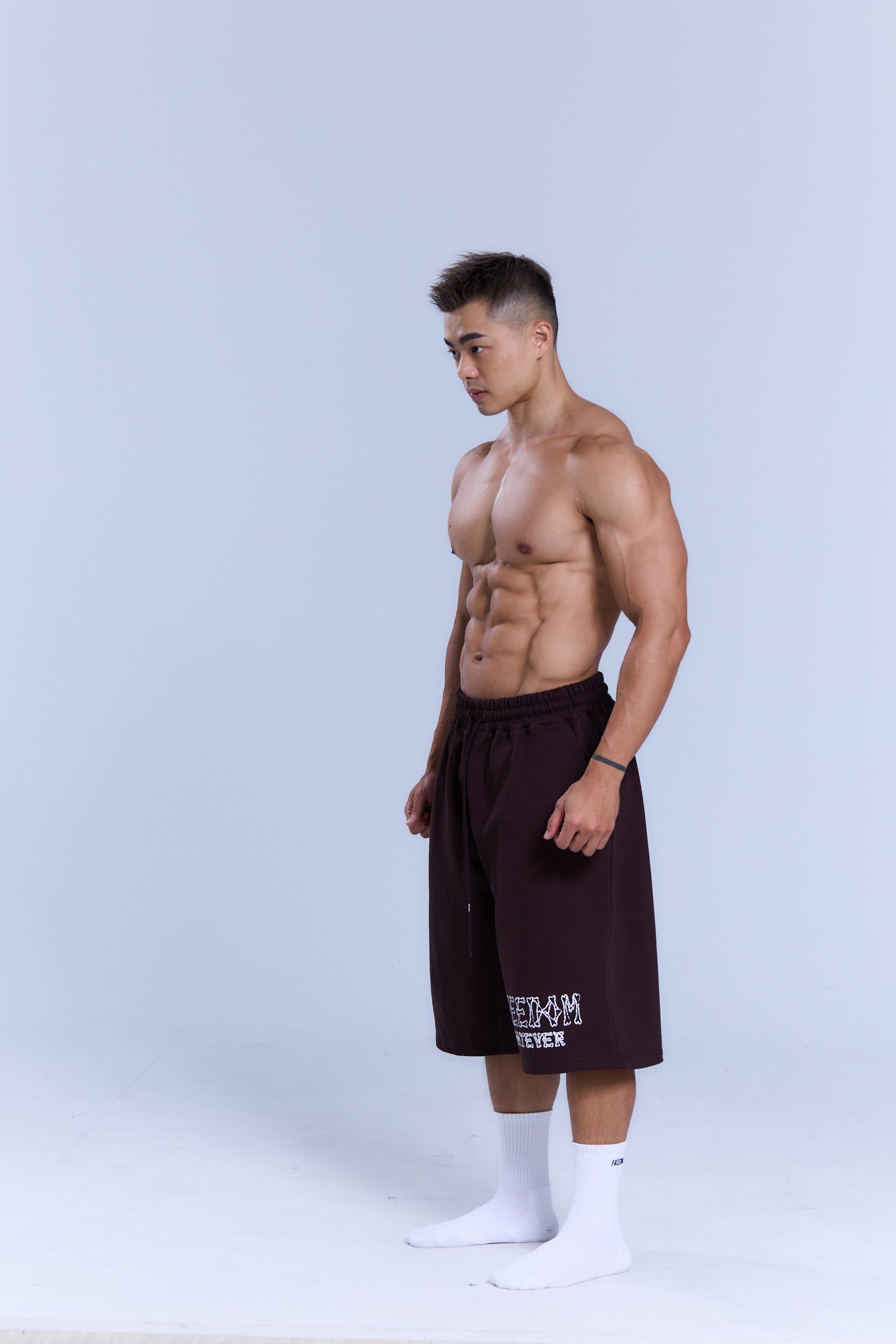 Freedom 碎骨壓紋短褲｜棕色