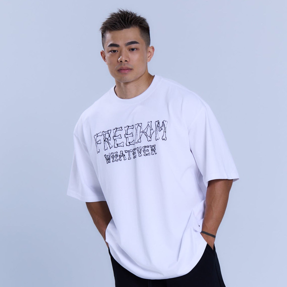 Freedom 碎骨壓紋 Logo T-Shirt｜白色