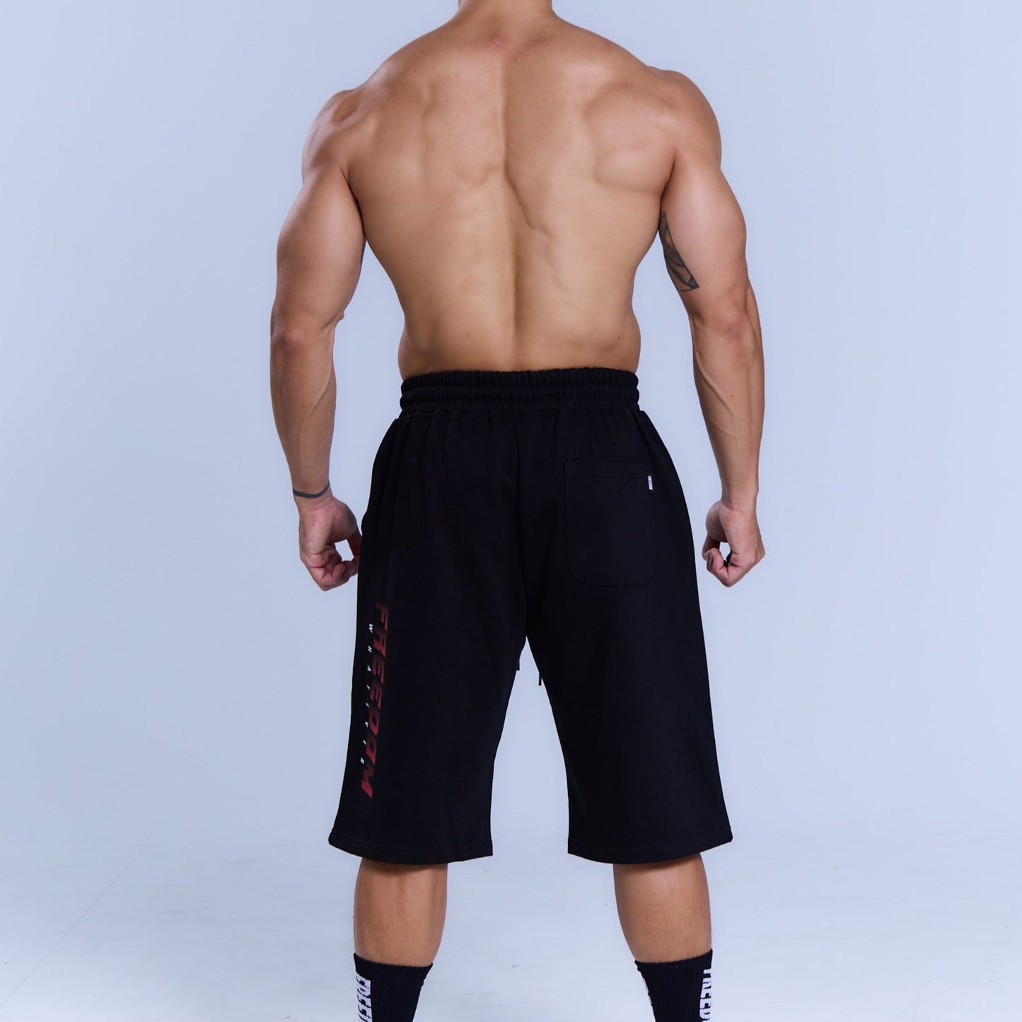 Freedom Side Logo 短褲｜黑紅撞色